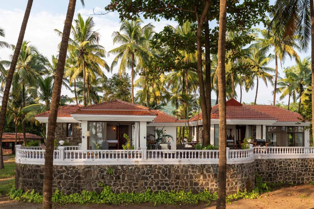 Casa Del Mer By Stayvista - Nearby Beach With, Sea-View Rooms & Coconut Farm Alībāg Exteriör bild