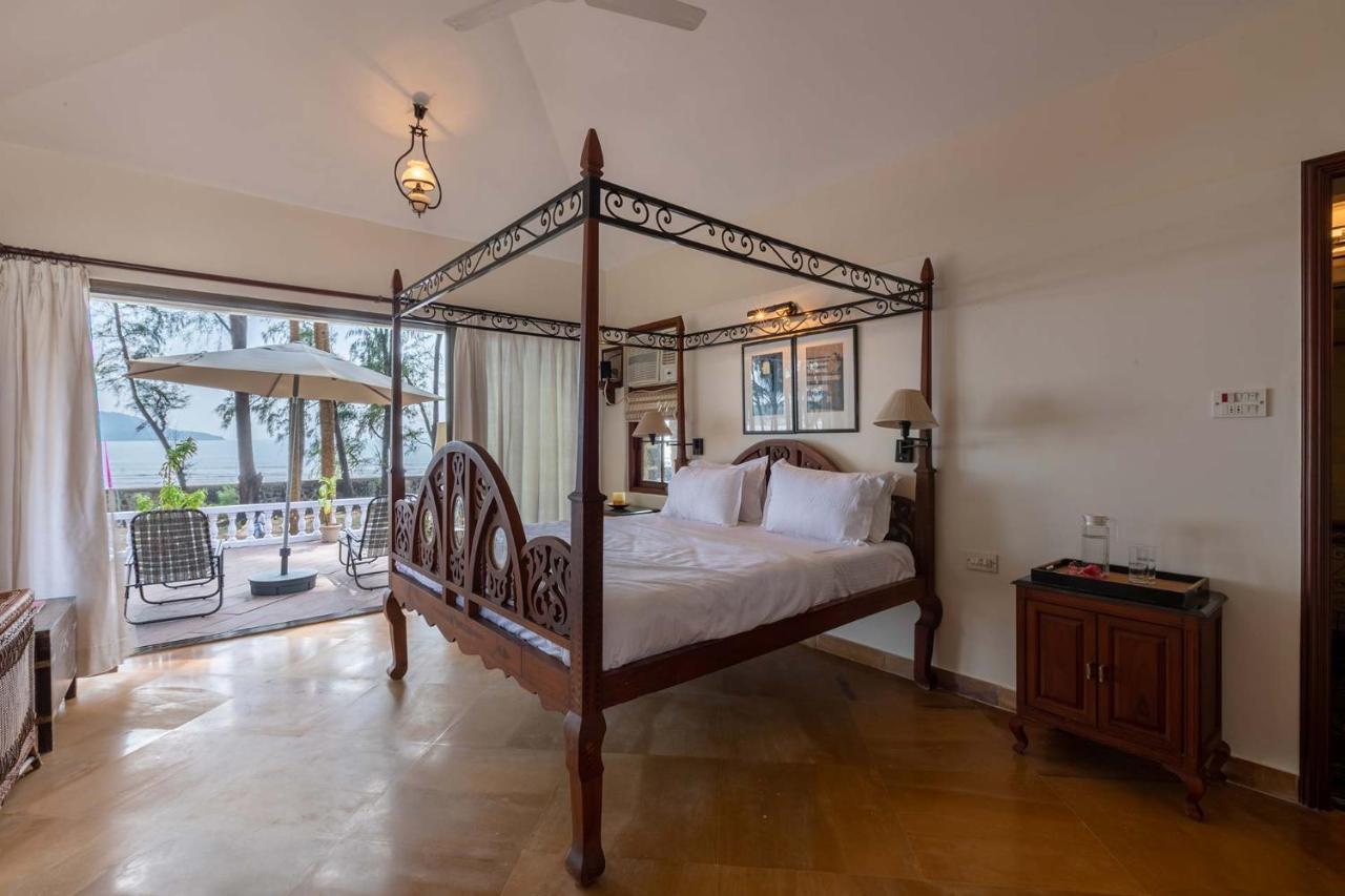 Casa Del Mer By Stayvista - Nearby Beach With, Sea-View Rooms & Coconut Farm Alībāg Exteriör bild