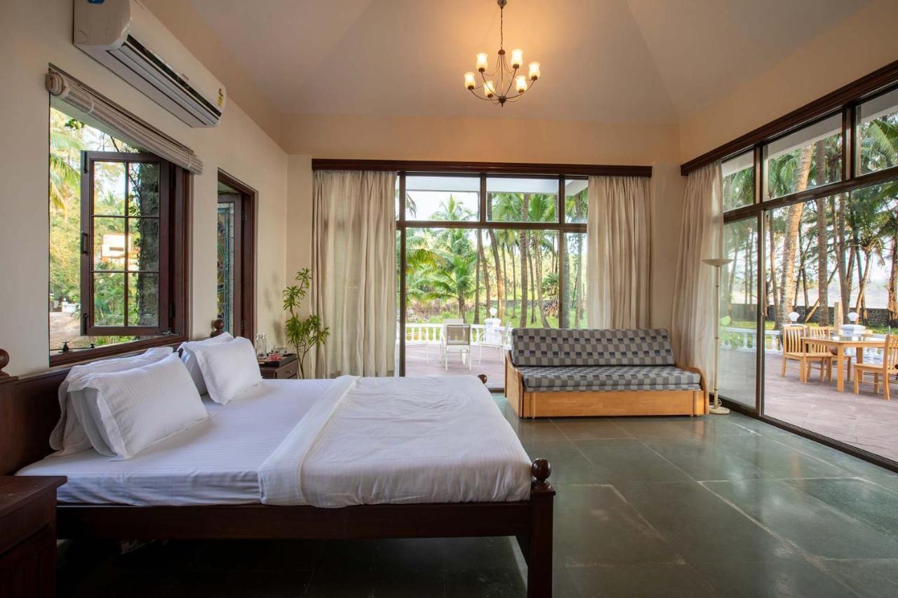 Casa Del Mer By Stayvista - Nearby Beach With, Sea-View Rooms & Coconut Farm Alībāg Exteriör bild