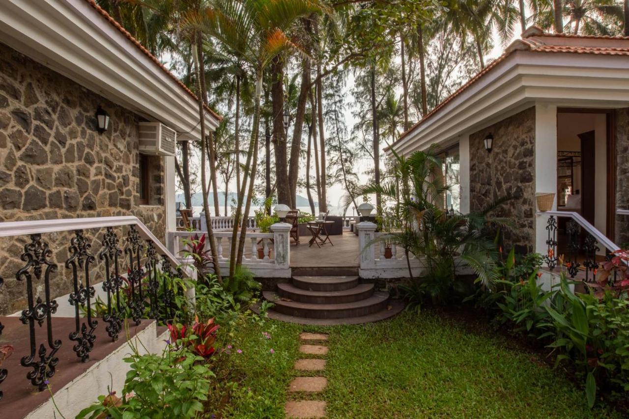 Casa Del Mer By Stayvista - Nearby Beach With, Sea-View Rooms & Coconut Farm Alībāg Exteriör bild