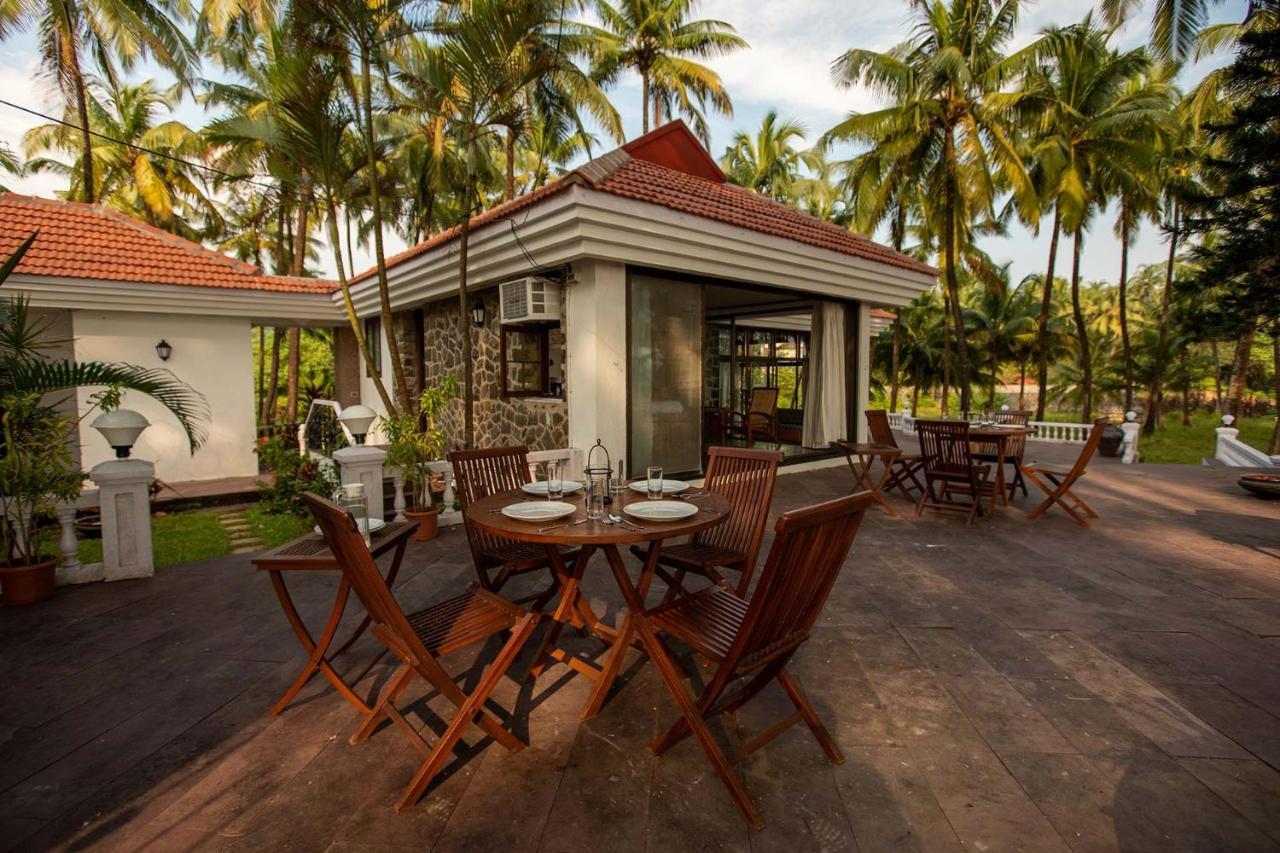 Casa Del Mer By Stayvista - Nearby Beach With, Sea-View Rooms & Coconut Farm Alībāg Exteriör bild