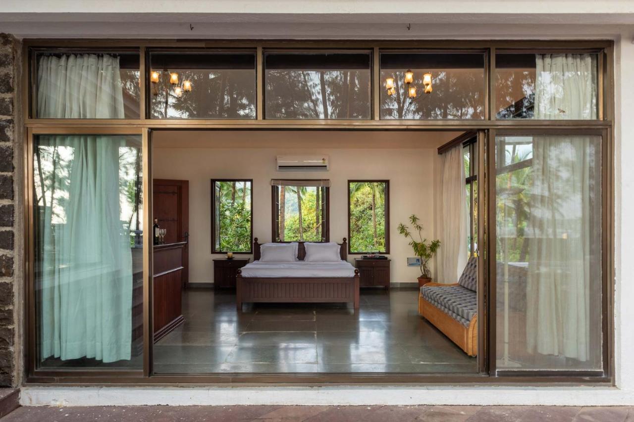 Casa Del Mer By Stayvista - Nearby Beach With, Sea-View Rooms & Coconut Farm Alībāg Exteriör bild